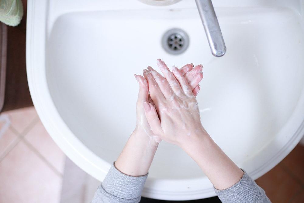 Jak prawidłowo myć ręce?